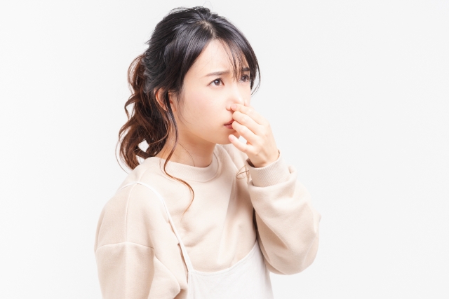 鼻の中がくさいと感じる方へ